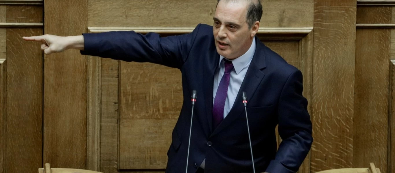 Κυριάκος Βελόπουλος προς κυβέρνηση: «Θα γίνετε η αιτία να αντικατασταθεί ο πληθυσμός της χώρας» (βίντεο)